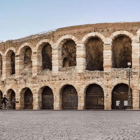 Arena - Verona Centro - Appartamento Elegante Εξωτερικό φωτογραφία